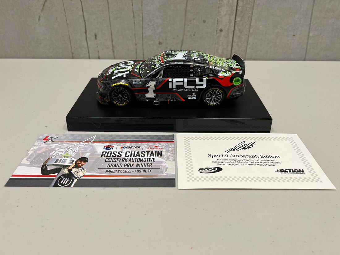 ROSS CHASTAIN AUTOGRAPHED 2022 IFLY/ONYX HOMES COTA RACED WIN 1:24 ARC DIECAST