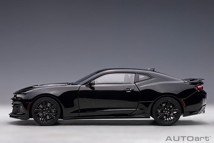 CHEVROLET CAMARO ZL1 2017 (BLACK) - 1:18 SCALE COMPOSITE MODEL - AUTOART