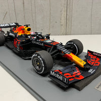 Red Bull Racing Honda RB16B No.33 Red Bull Racing - Winner Dutch GP 2021 - Max Verstappen. With Acrylic Cover. Limited 321 - 1:12 Scale Resin Model Car