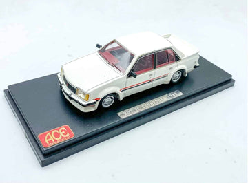 VC HDT Commodore White - 1:43 Scale Model - ACE