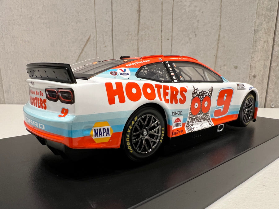 CHASE ELLIOTT 2022 HOOTERS 1:24 ARC DIECAST