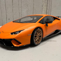 LAMBORGHINI HURACAN PERFORMANTE (ARANCIO ANTHAEUS/MATT ORANGE) 1:18 AUTOART