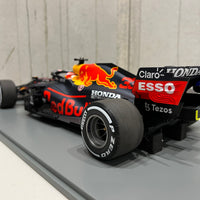 Red Bull Racing Honda RB16B No.33 Red Bull Racing - Winner Dutch GP 2021 - Max Verstappen. With Acrylic Cover. Limited 321 - 1:12 Scale Resin Model Car