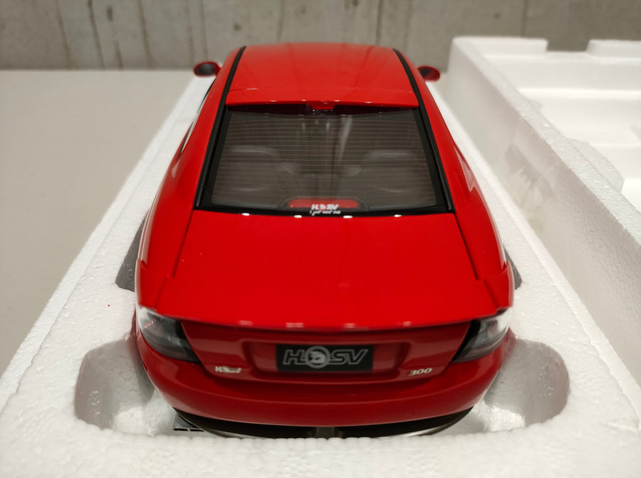1:18 HSV GTS COUPE SERIES 2 RED AUTOART DIECAST