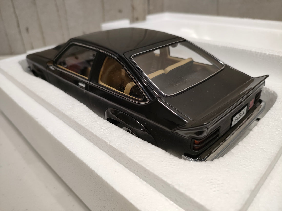 HOLDEN LX TORANA SS A9X OPTION - TUXEDO BLACK - 1:18 SCALE - DIECAST MODEL - AUTOART