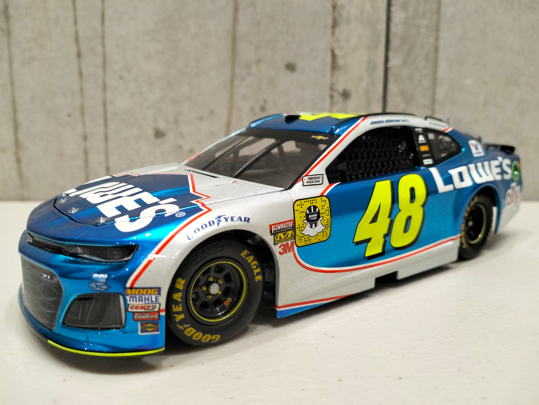 JIMMIE JOHNSON 2017 LOWE'S FINALE 1:24 LIQUID COLOUR ELITE DIECAST 1 OF 68