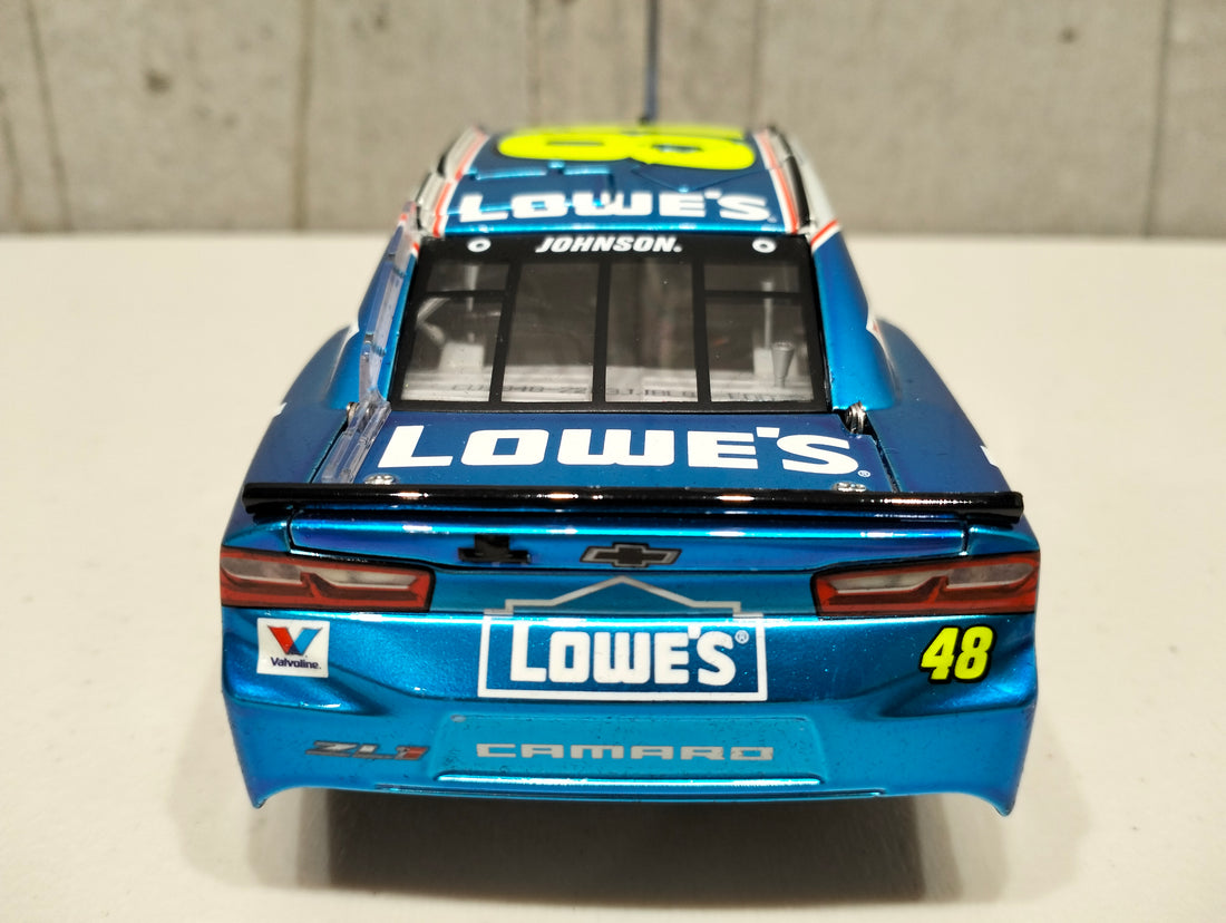 JIMMIE JOHNSON 2017 LOWE'S FINALE 1:24 LIQUID COLOUR ELITE DIECAST 1 OF 68