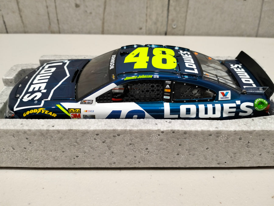 JIMMIE JOHNSON 2017 LOWE'S 1:24 ELITE COLOUR CHROME DIECAST 1 OF 24