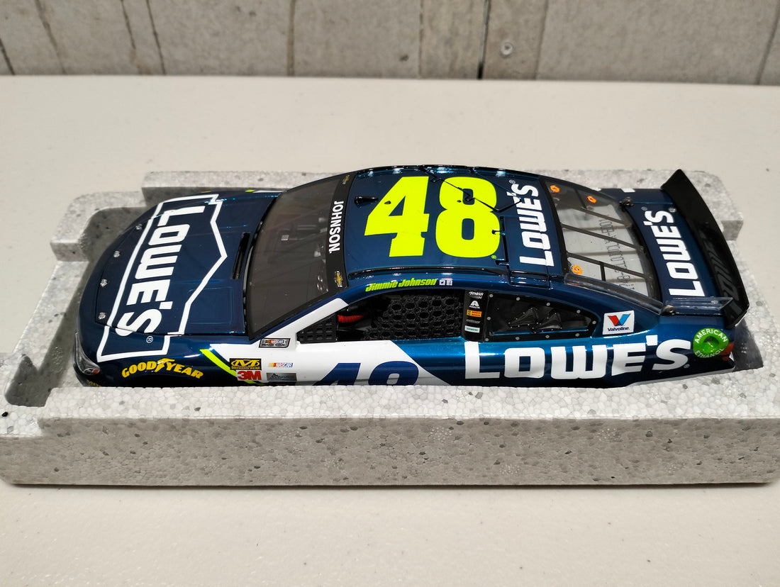 JIMMIE JOHNSON 2017 LOWE'S 1:24 ELITE COLOUR CHROME DIECAST 1 OF 24