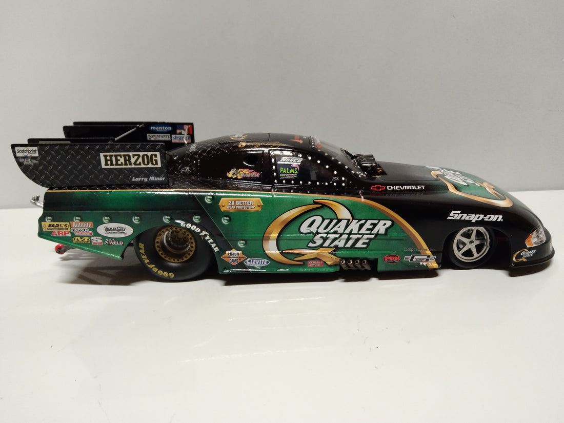 AUTO WORLD NHRA 2009 TONY PEDREGON QUAKER STATE CHEVY IMPALA FUNNY CAR 1:24 SCALE DIECAST