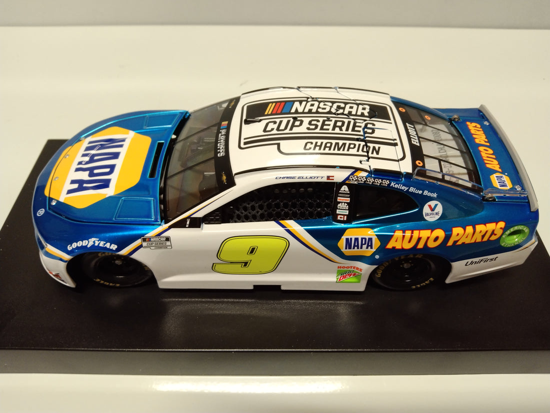 CHASE ELLIOTT 2020 NAPA NASCAR CHAMPION 1:24 LIQUID COLOR ELITE DIECAST