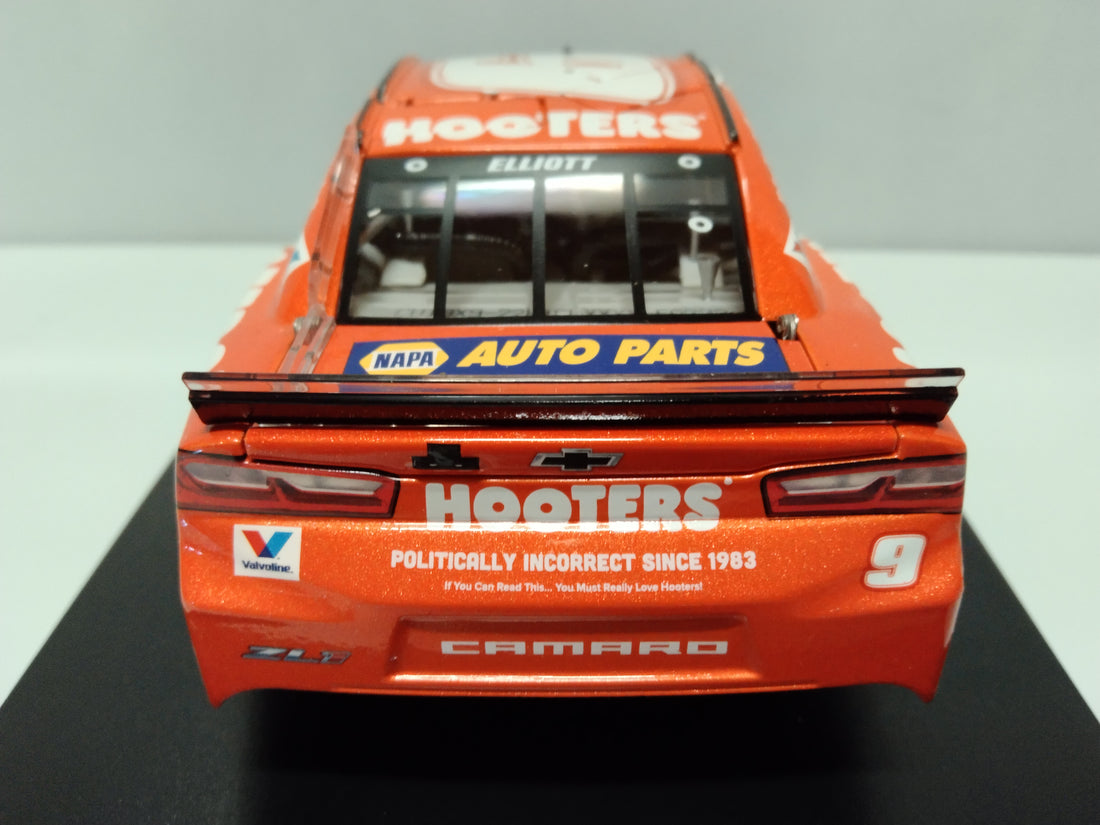 CHASE ELLIOTT 2019 HOOTER'S ZL1 CAMARO 1:24 SCALE ELITE DIECAST