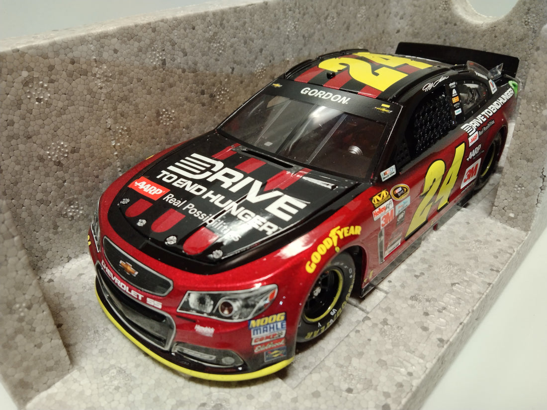 JEFF GORDON 2015 AARP/DTEH DAYTONA 500 POLE 1:24 ELITE DIECAST 1 OF 300