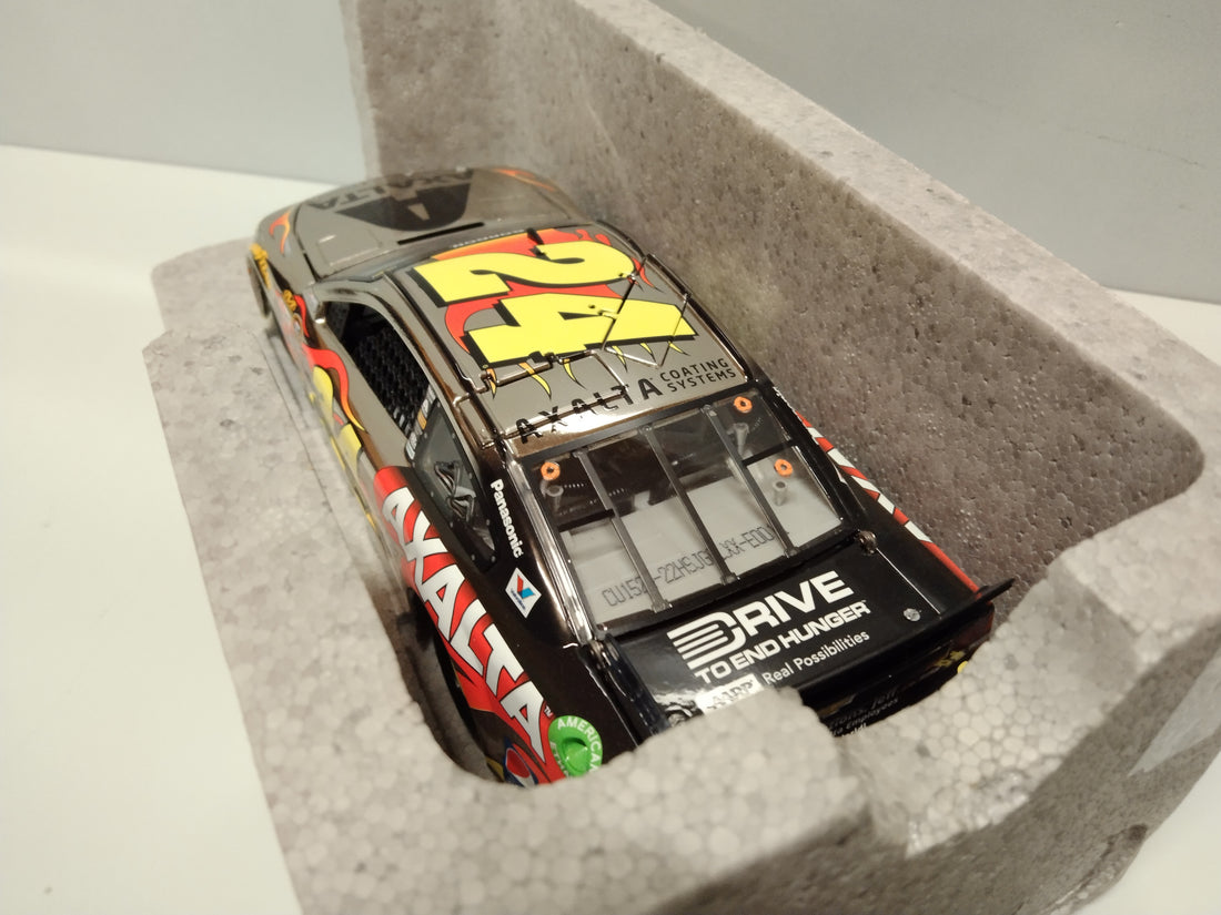 JEFF GORDON 2015 AXALTA HOMESTEAD 1:24 COLOUR CHROME ELITE DIECAST 1 OF 36