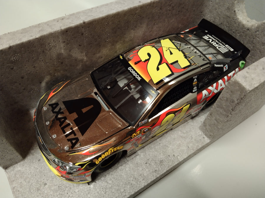 JEFF GORDON 2015 AXALTA HOMESTEAD 1:24 COLOUR CHROME ELITE DIECAST 1 OF 36