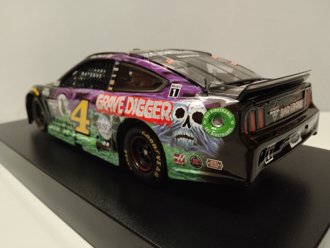 Kevin Harvick 2021 Grave Digger 1:24 Elite Nascar Diecast