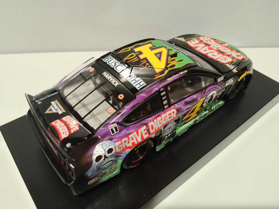 Kevin Harvick 2021 Grave Digger 1:24 Elite Nascar Diecast