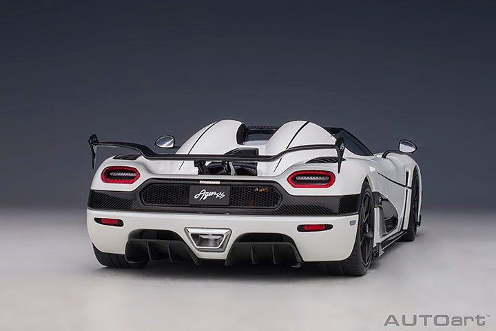 KOENIGSEGG AGERA RS (WHITE/CARBON BLACK/BLACK 1:18 SCALE - AUTOART