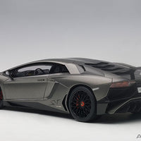 LAMBORGHINI AVENTADOR LP750-4 SV (GRIGIO TITANS/MATT GREY) 1:18 - AUTOART