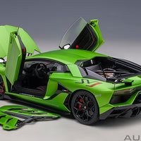 LAMBORGHINI AVENTADOR SVJ (VERDE ALCEO/MATT GREEN) 1:18 AUTOART