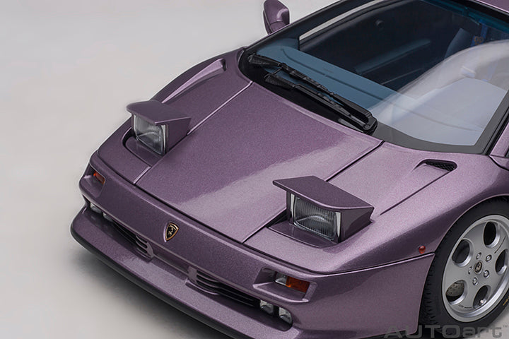 *PRE-ORDER* LAMBORGHINI DIABLO SE30 JOTA (VIOLA SE30/METALLIC PURPLE) 1:18 AUTOART