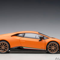 LAMBORGHINI HURACAN PERFORMANTE (ARANCIO ANTHAEUS/MATT ORANGE) 1:18 AUTOART