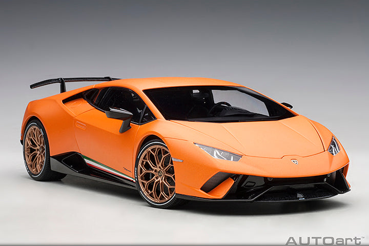 LAMBORGHINI HURACAN PERFORMANTE (ARANCIO ANTHAEUS/MATT ORANGE) 1:18 AUTOART