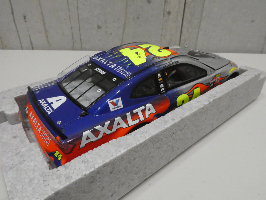 2018 Jeff Gordon / William Byron Axalta 24EVER Elite 1:24 Scale Diecast Model