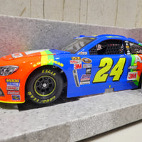 JEFF GORDON 2015 AXALTA RAINBOW WARRIOR 1:24 ELITE DIECAST MODEL