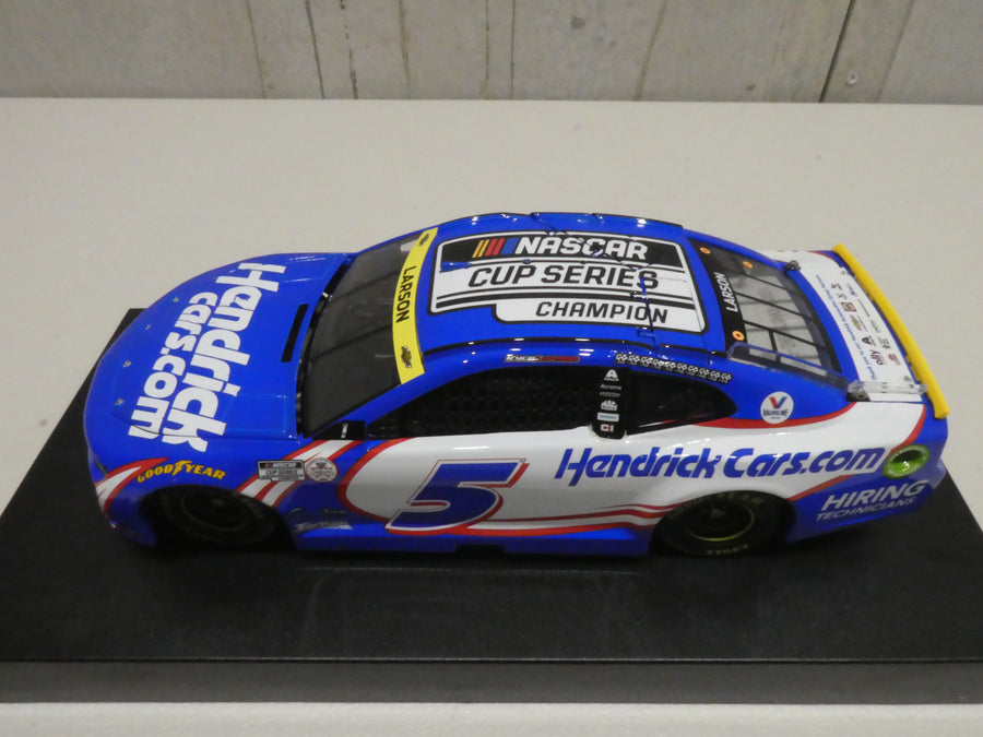 KYLE LARSON 2021 HENDRICKCARS.COM 1:24 ELITE NASCAR CHAMPION DIECAST