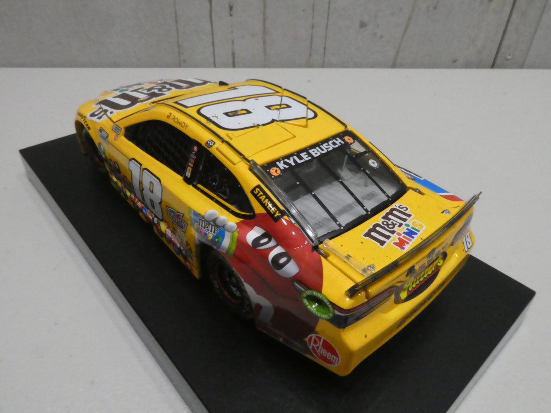 KYLE BUSCH 2021 M&M'S MINIS POCONO RACED WIN 1:24 ELITE DIECAST