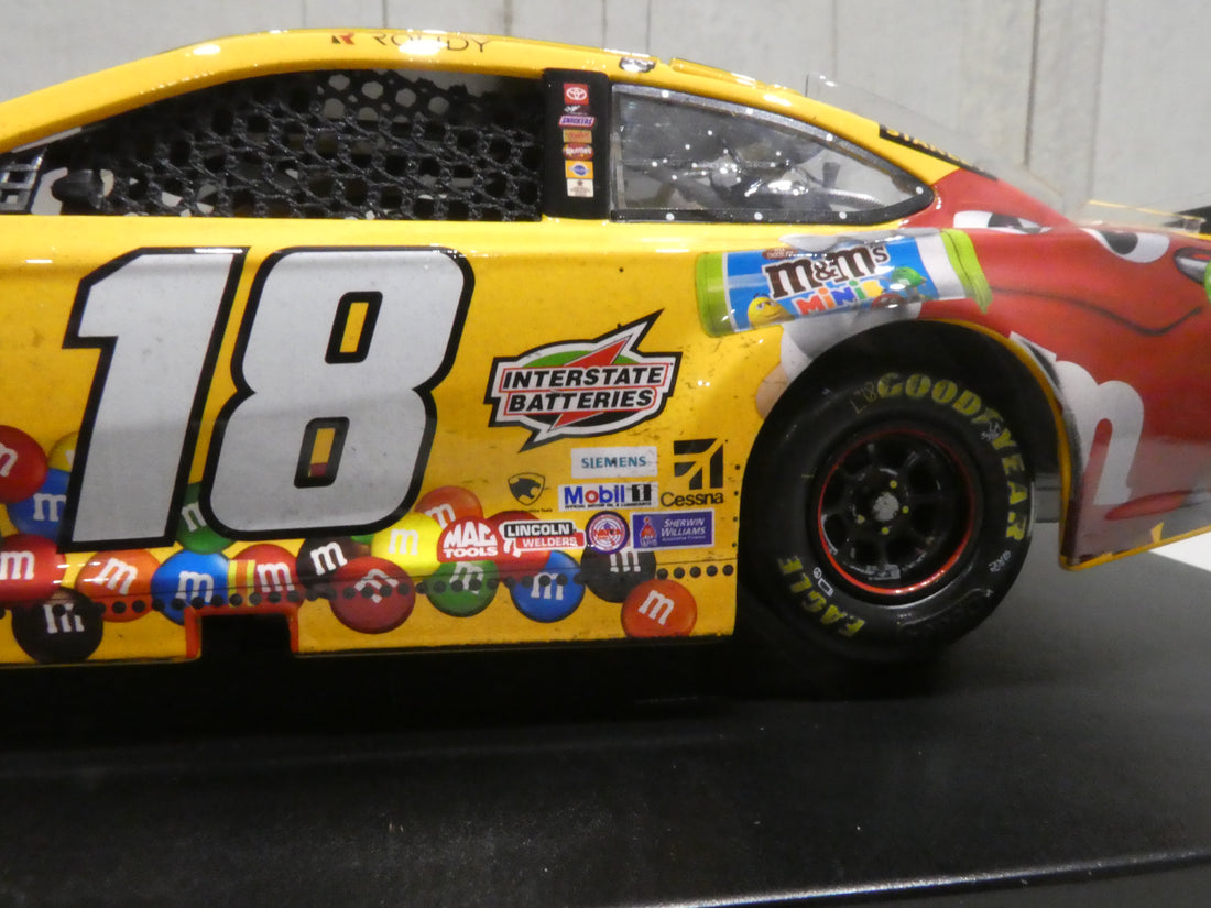 KYLE BUSCH 2021 M&M'S MINIS POCONO RACED WIN 1:24 ELITE DIECAST