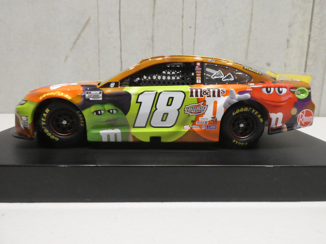 Kyle Busch 2021 M&M's Halloween 1:24 Elite Nascar Diecast