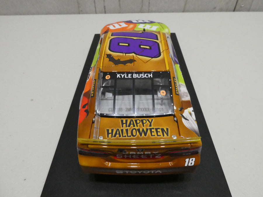 Kyle Busch 2021 M&M's Halloween 1:24 Elite Nascar Diecast