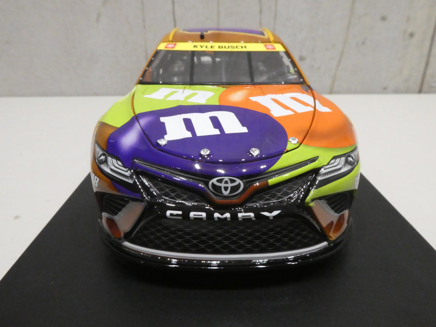 Kyle Busch 2021 M&M's Halloween 1:24 Elite Nascar Diecast