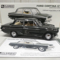 Ford Cortina GT Goodwood Green - 1:18 Diecast Model