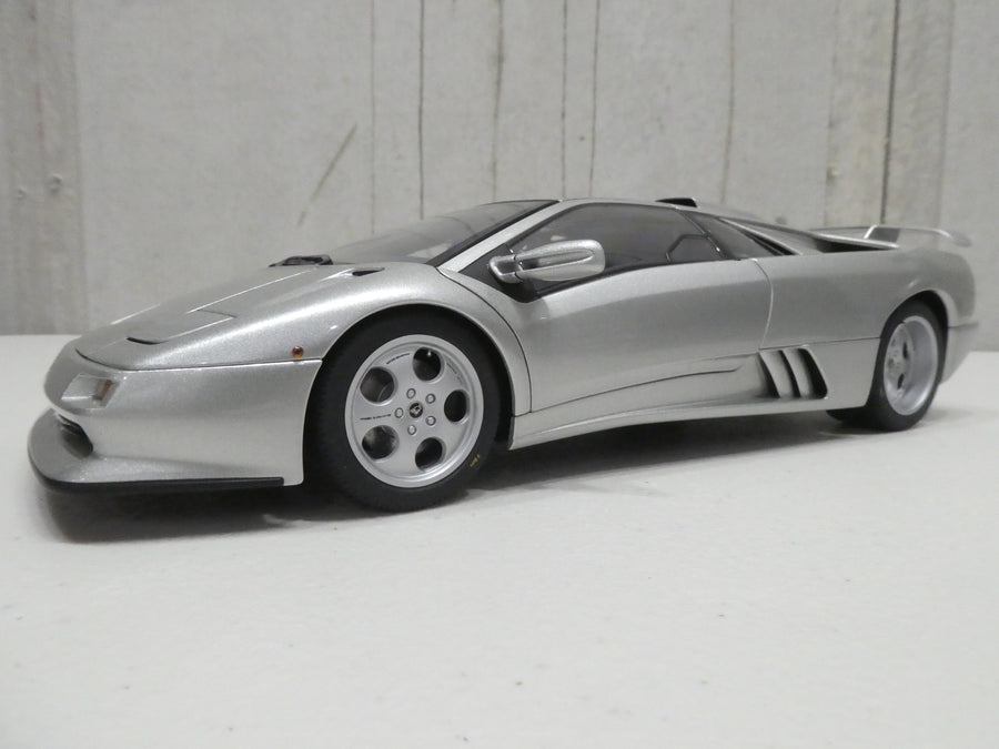 LAMBORGHINI DIABLO SE30 JOTA (TITANIO/METALLIC SILVER) 1:18 SCALE - AUTOARRT