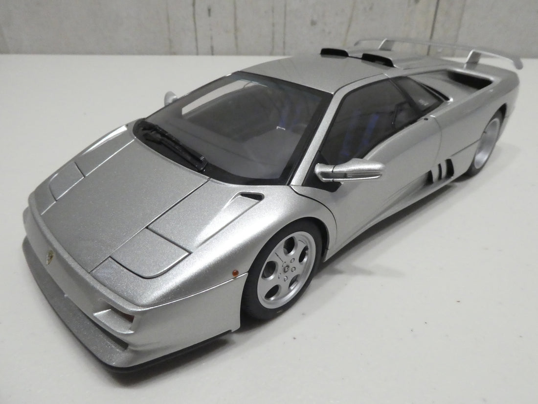 LAMBORGHINI DIABLO SE30 JOTA (TITANIO/METALLIC SILVER) 1:18 SCALE - AUTOARRT