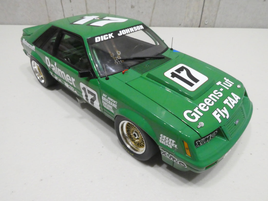 FORD MUSTANG GT 1985 ATCC 2ND PLACE 1:18 DIECAST MODEL