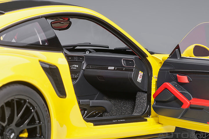 PORSCHE 911 (991.2) GT2 RS WEISSACH PACKAGE (RACING YELLOW)