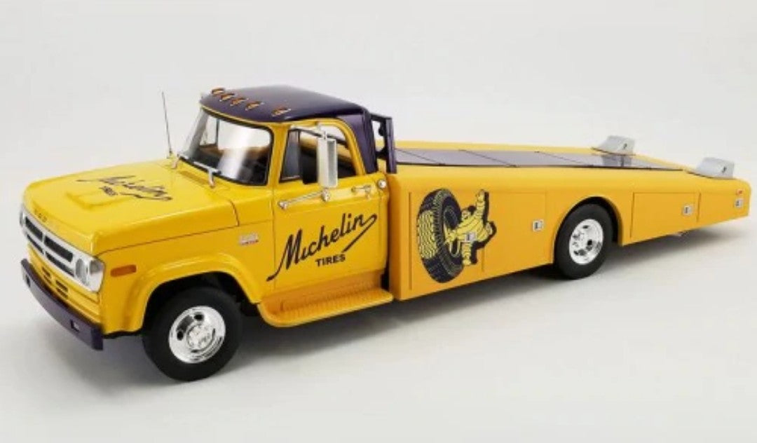 1970 Dodge D-300 Ramp Truck ‘ Michelin ’ Edition - 1:18 Scale - ACME