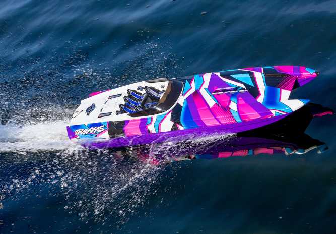 TRAXXAS DCB M41 WIDEBODY: BRUSHLESS 40' RACE BOAT TQI - PURPLE