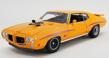 1970 Pontiac GTO Judge Drag Outlaws 1:18 Diecast Model
